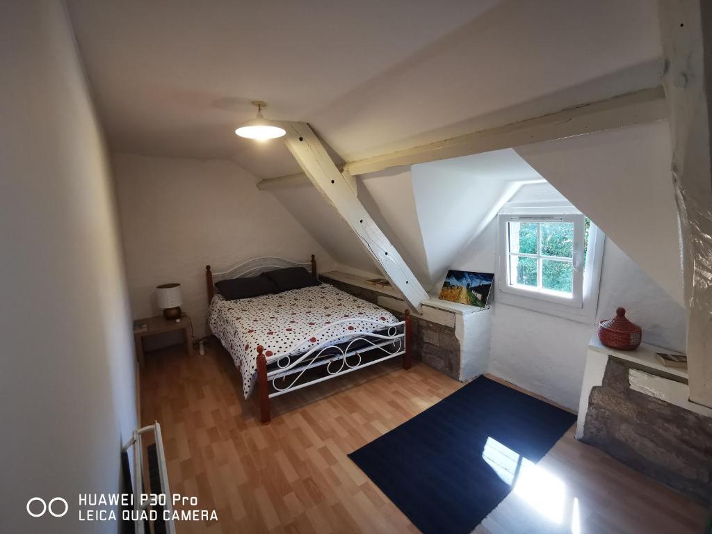 jolie longère dans un hameau de Bubry photo 4