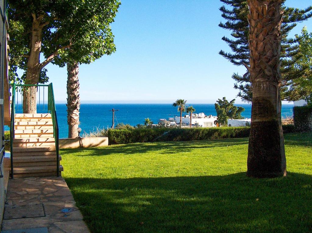 Kotzias Beach Apartments photo 1