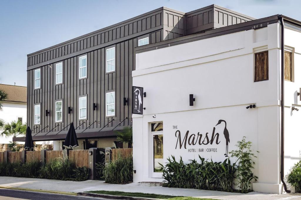 Marsh Hotel image