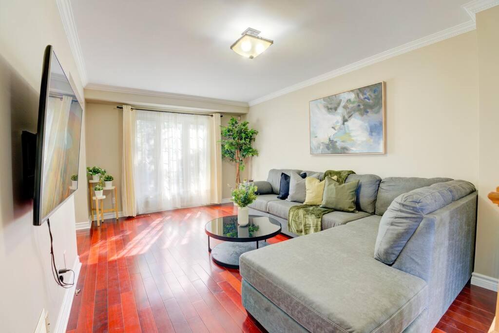 Newly Renovated Detached Home