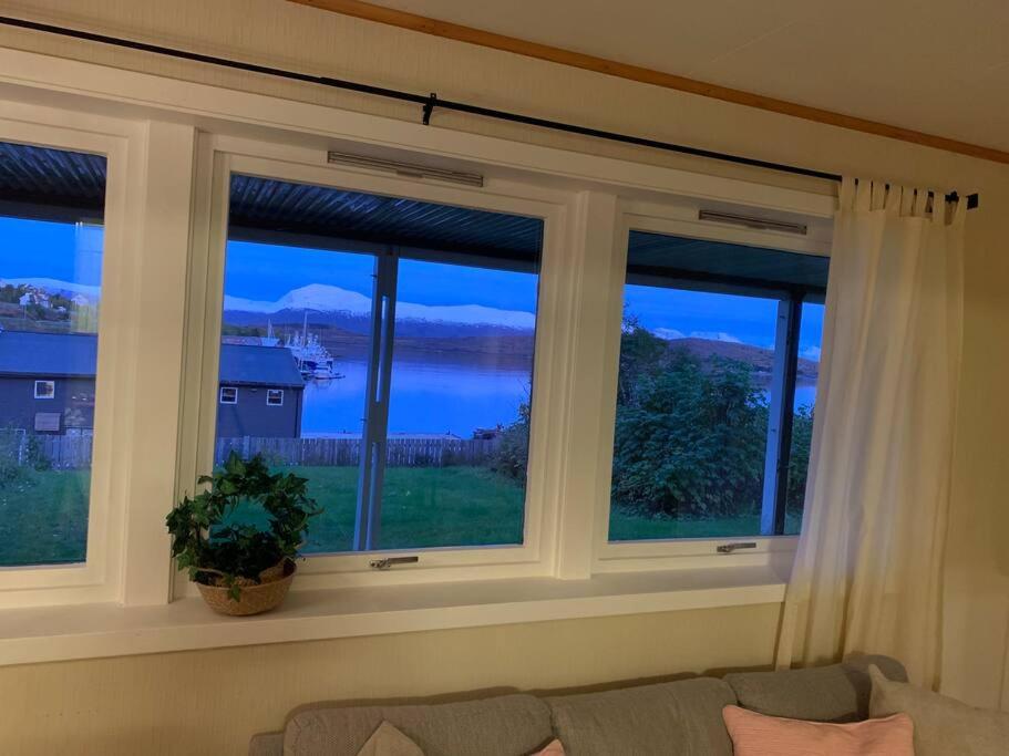 Apartment with two bedrooms, close to the airport, great view photo 2