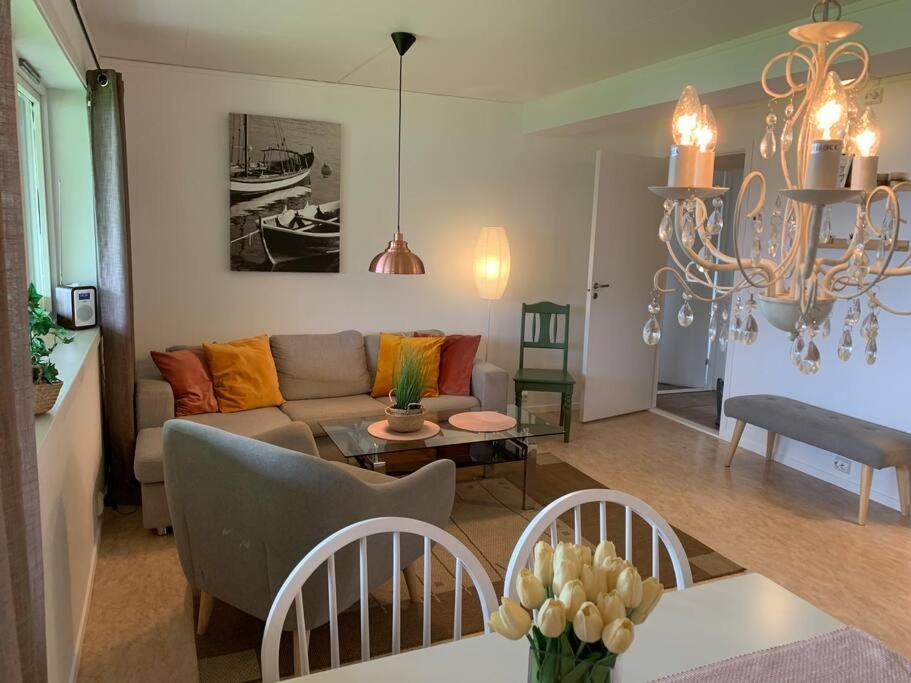 Apartment with two bedrooms, close to the airport, great view photo 3