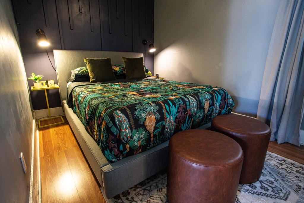 Charming Historic Apartment Mins to Convention Center, Beaches and Downtown Attractions photo 1