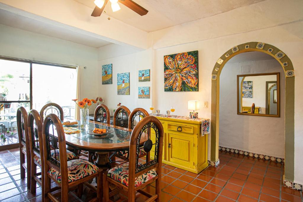 Departamento en Marina Vallarta New listing photo 4