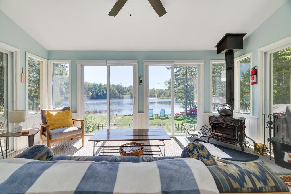 Mt. Maplewood Lake House image