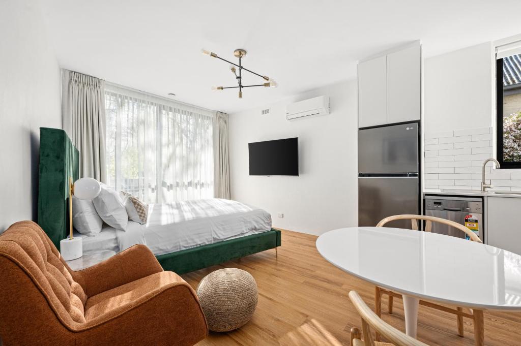 Peppertree Apartments photo 3