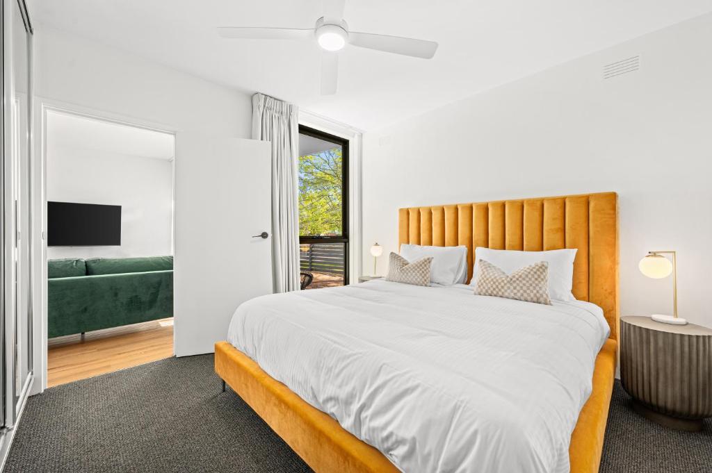 Peppertree Apartments photo 2