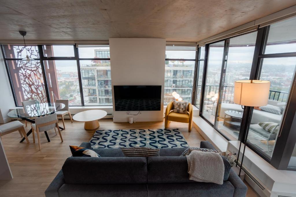 High rise Apartment photo 1