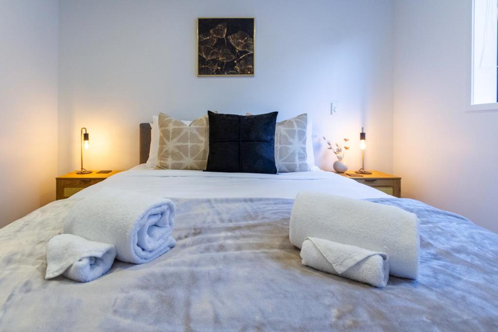 An Easy Walk to the CBD - 2 Bed, 2 Bathroom