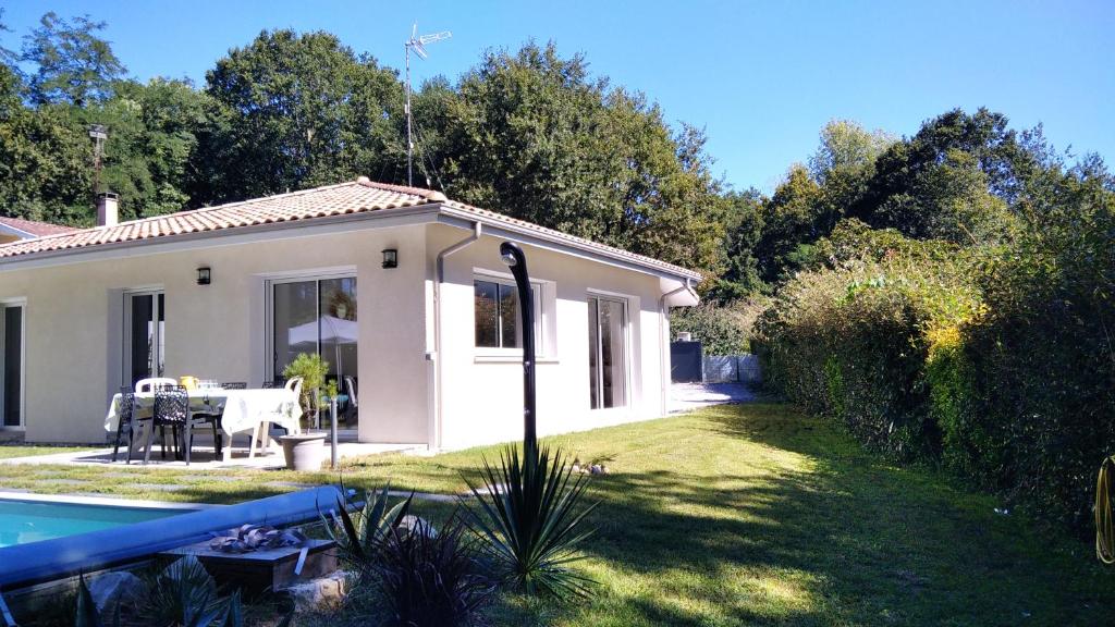 Maison Solyselva Piscine- Proche océan- Climatisée photo 1
