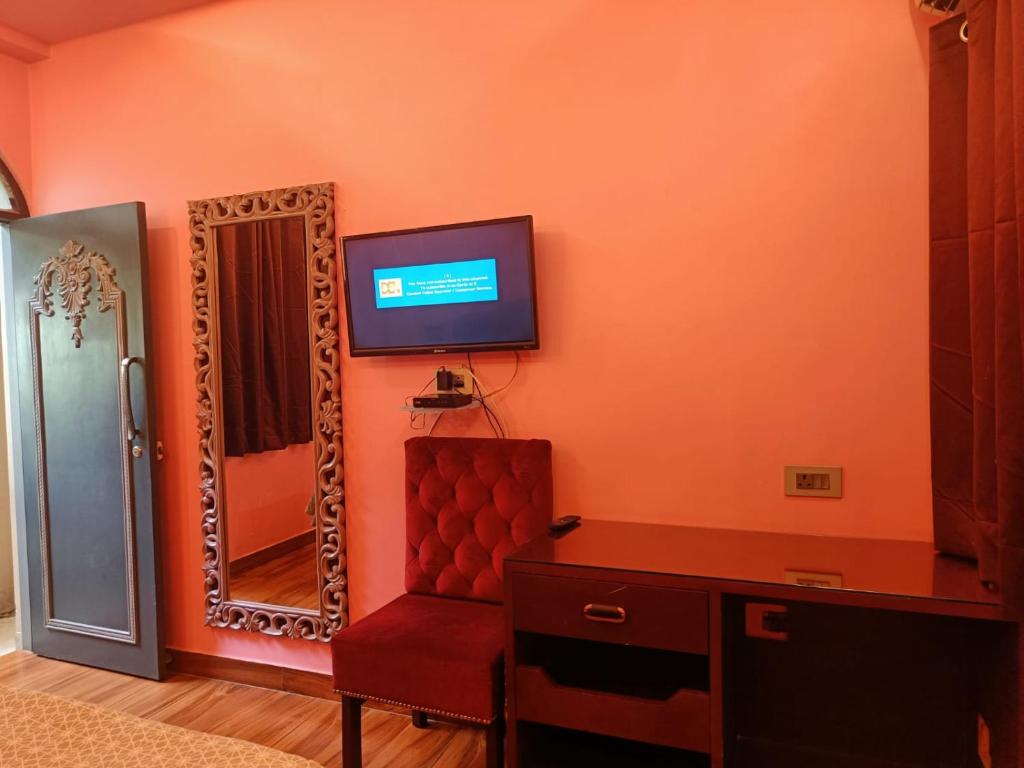 Maya Hotel & Restaurant photo 2