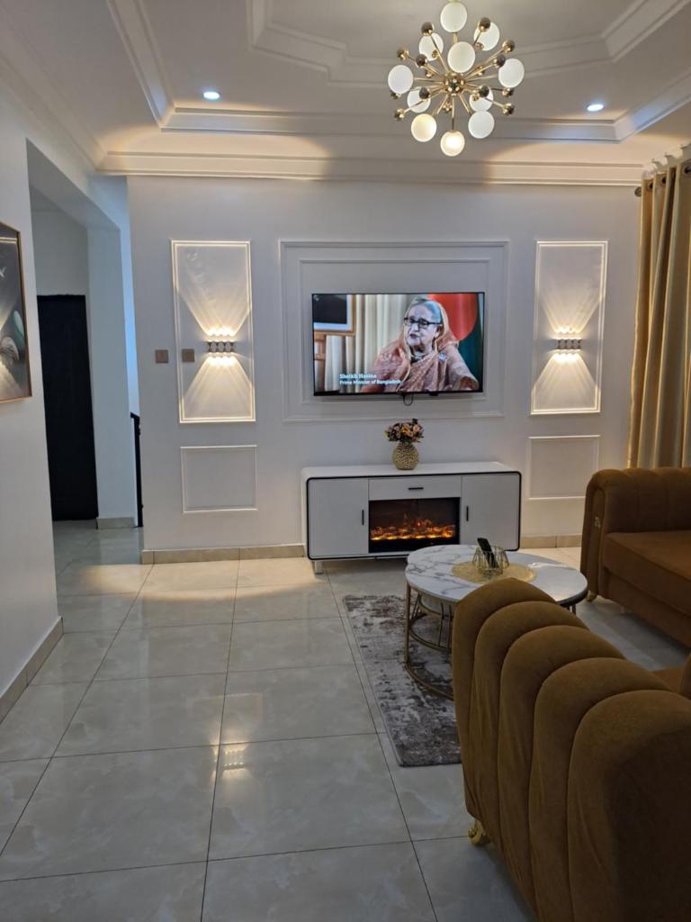 LADIVA LUXURY HOMES photo 3