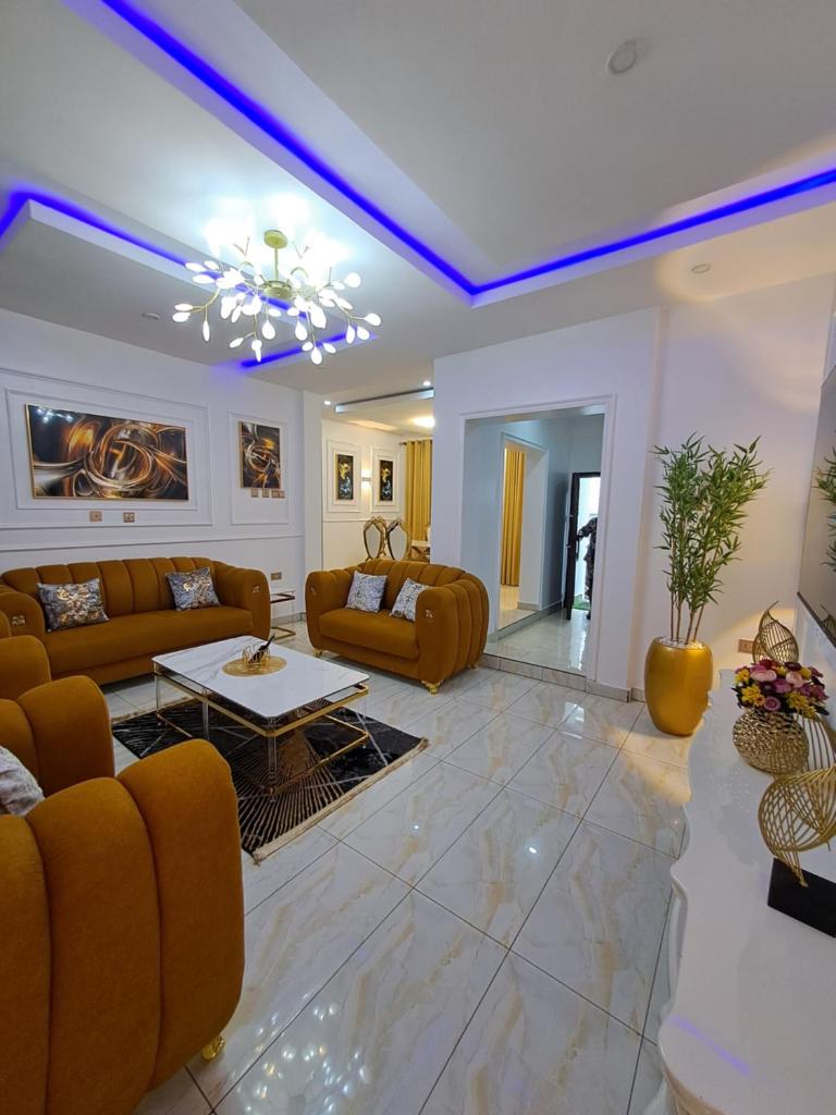 LADIVA LUXURY HOMES