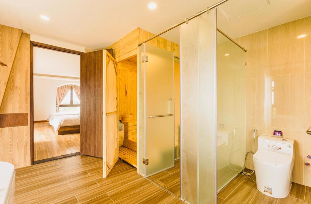 Da Goc Nha Boutique Hotel - Tap to explore photos