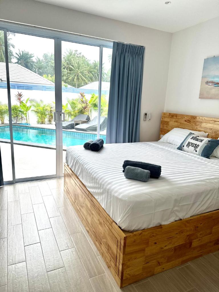 2 Bedroom Paradise Island Villa photo 2