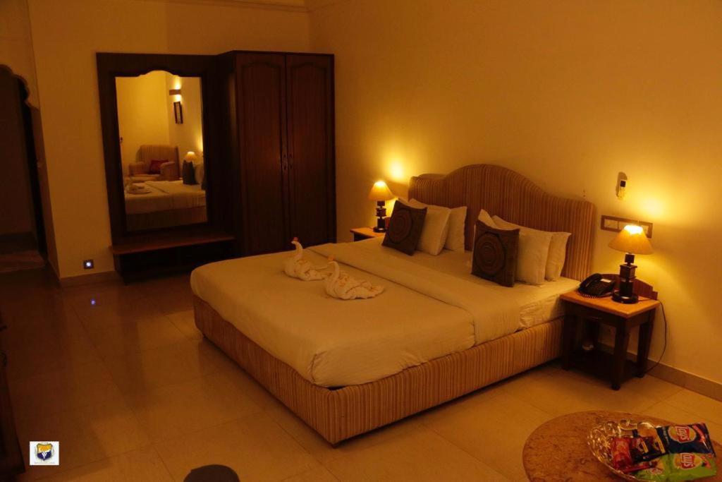 Hotel Deoki Niwas Palace photo 1
