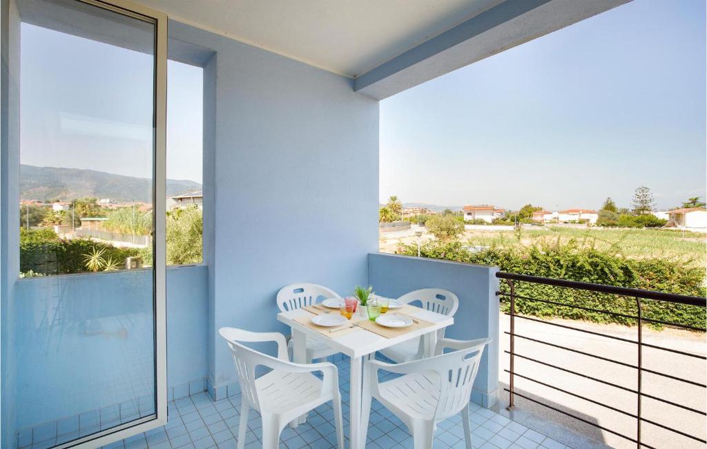 Nice Apartment In Isca Marina With Wifi And 1 Bedrooms