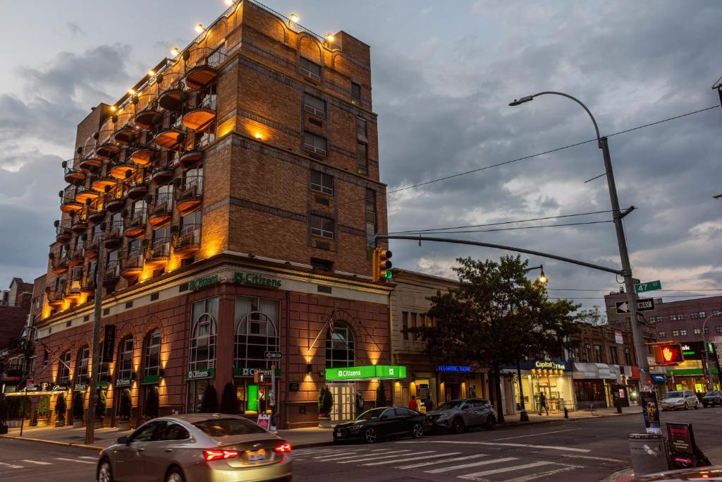 Avenue Plaza Hotel image