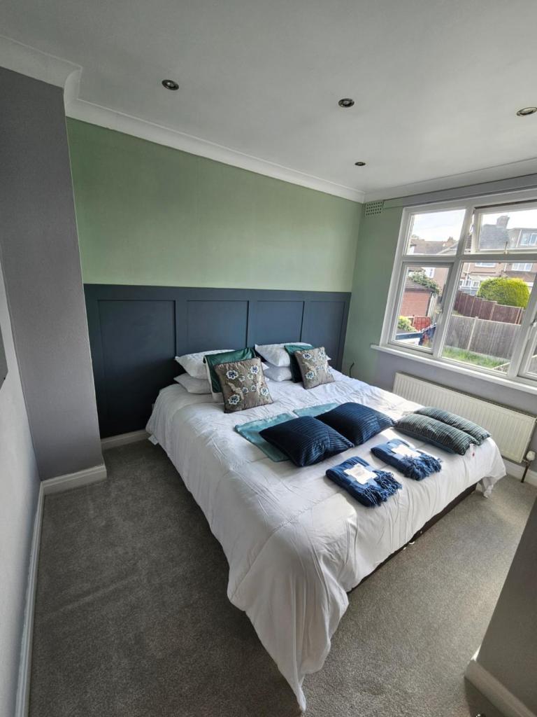 Leyland House, 3 Bedroom, Parking Space, Coventry CV5 photo 1