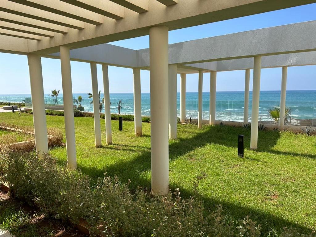 Appartement in front of the Sea photo 3