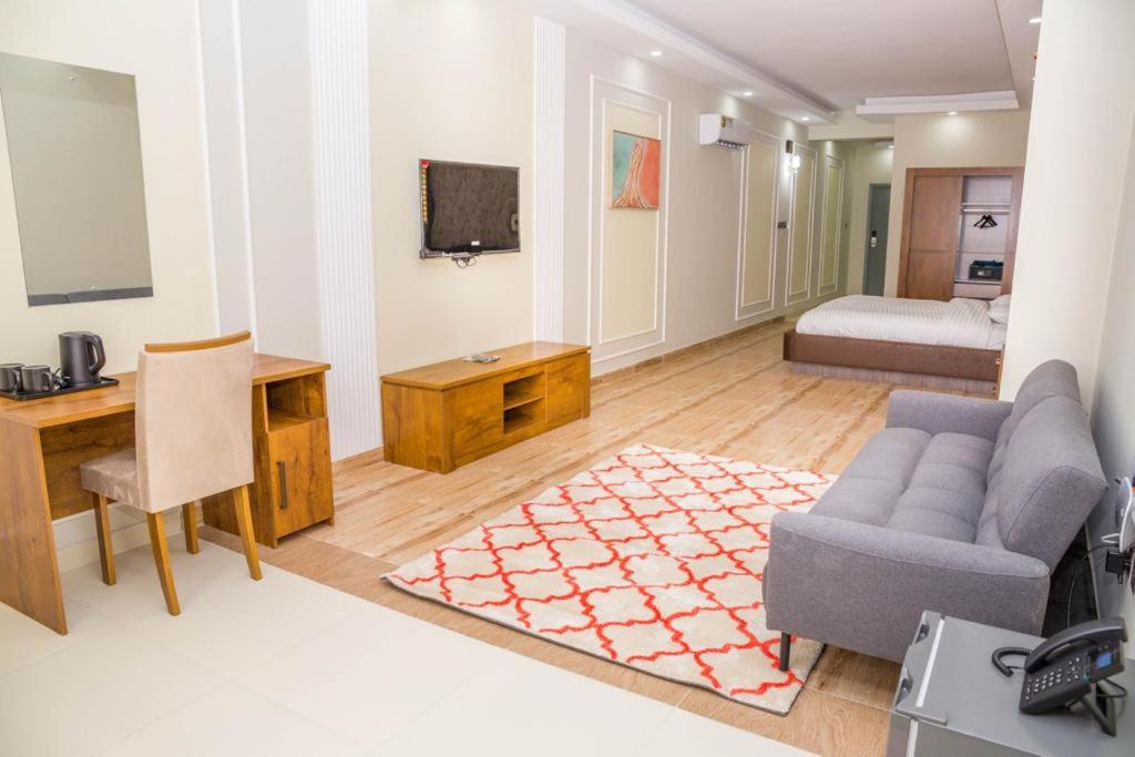 Itten Plaza Hotel 2 photo 3