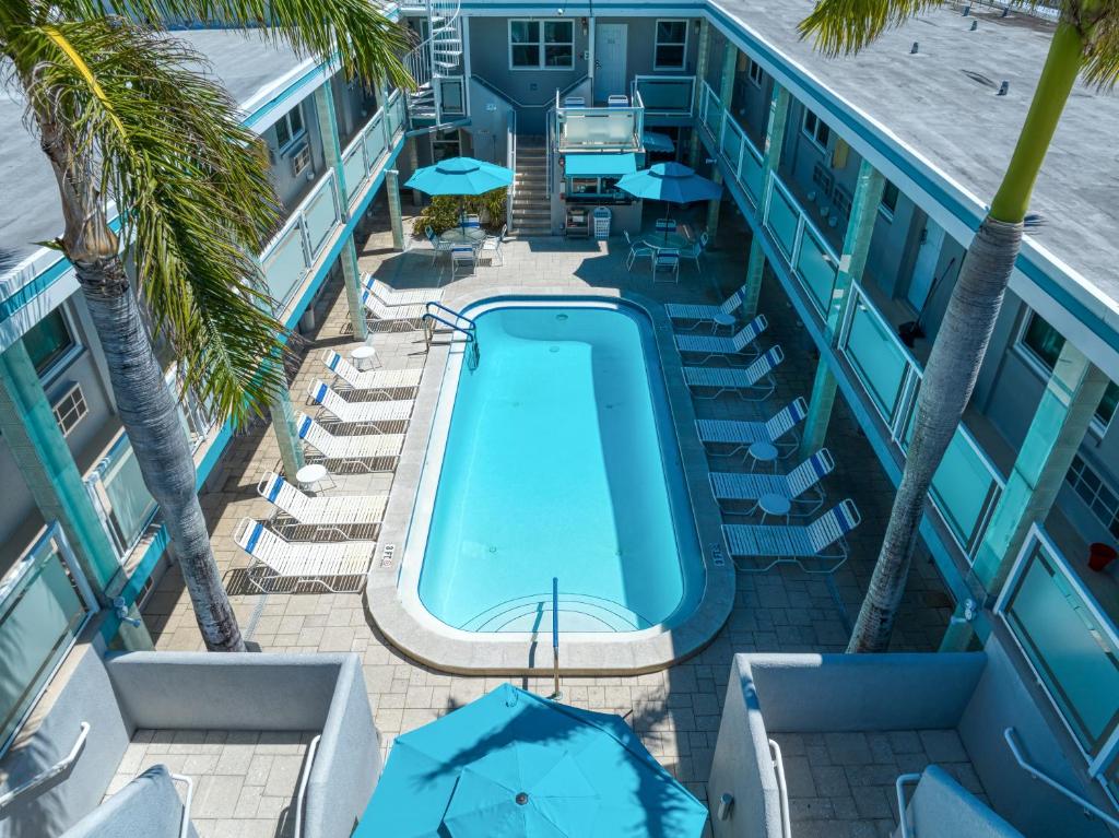 Camelot Beach Suites image