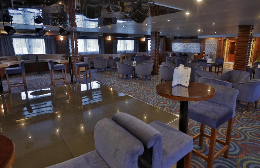Nile cruise 5 Stars 3 nights 4 days from Aswan to Luxor photo 4