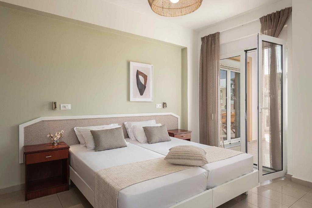 Artemis Apartments photo 4
