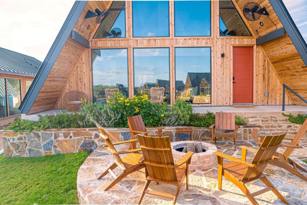 Gruene Daze Chalet - Stylish Aframe - Escape the Ordinary photo 1