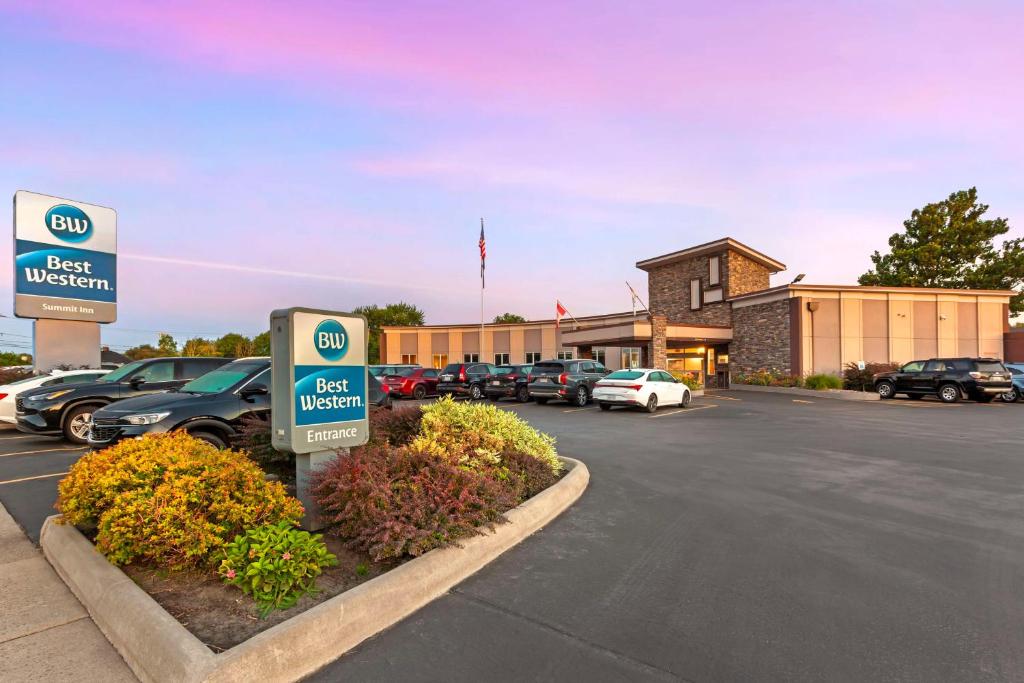 Best Western Summit Inn image