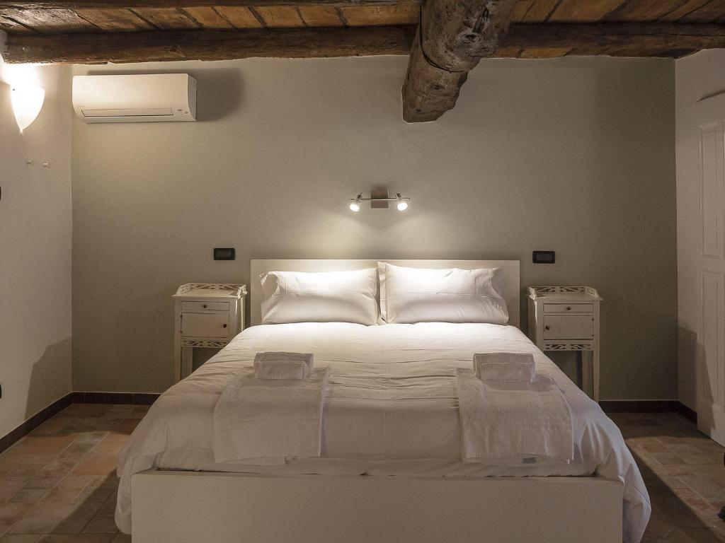 Antica Corte Room Type - Deluxe Double Room with Bath
