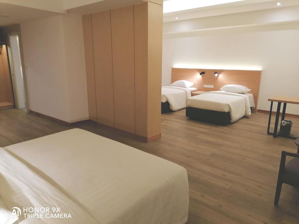 Crystal Crown Hotel Harbour View, Port Klang photo 3