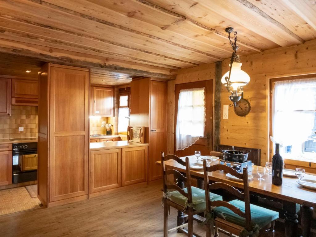Chalet La Pive by Interhome photo 2