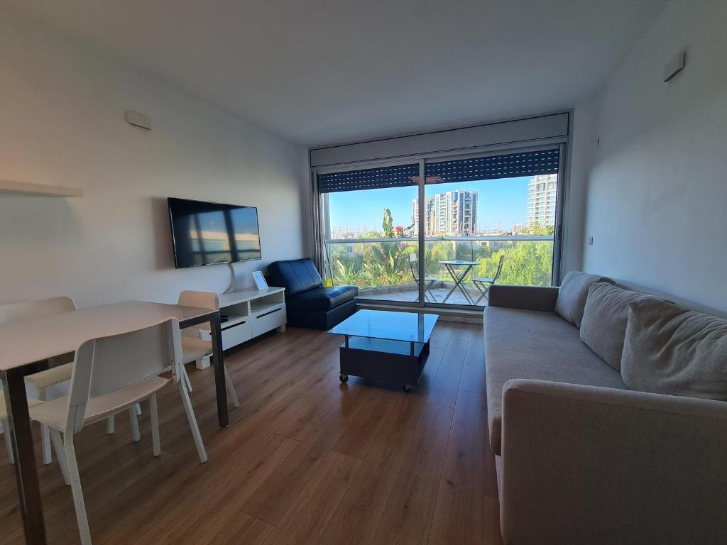 Herzliya Marina - By Beach Apartments TLV photo 1