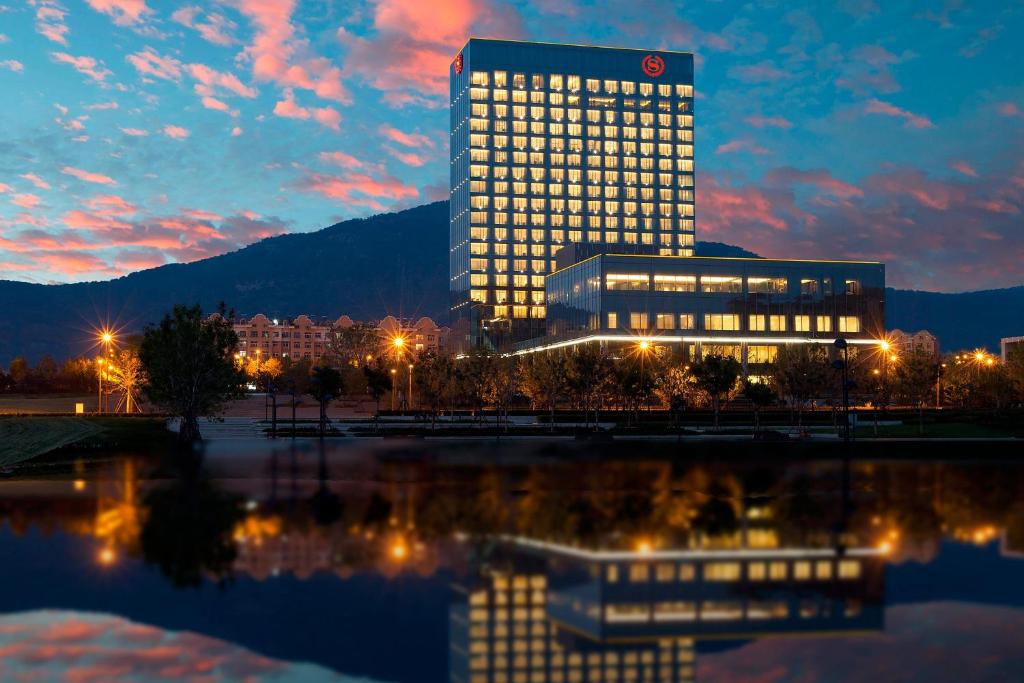 Sheraton Qingdao Licang Hotel photo 1