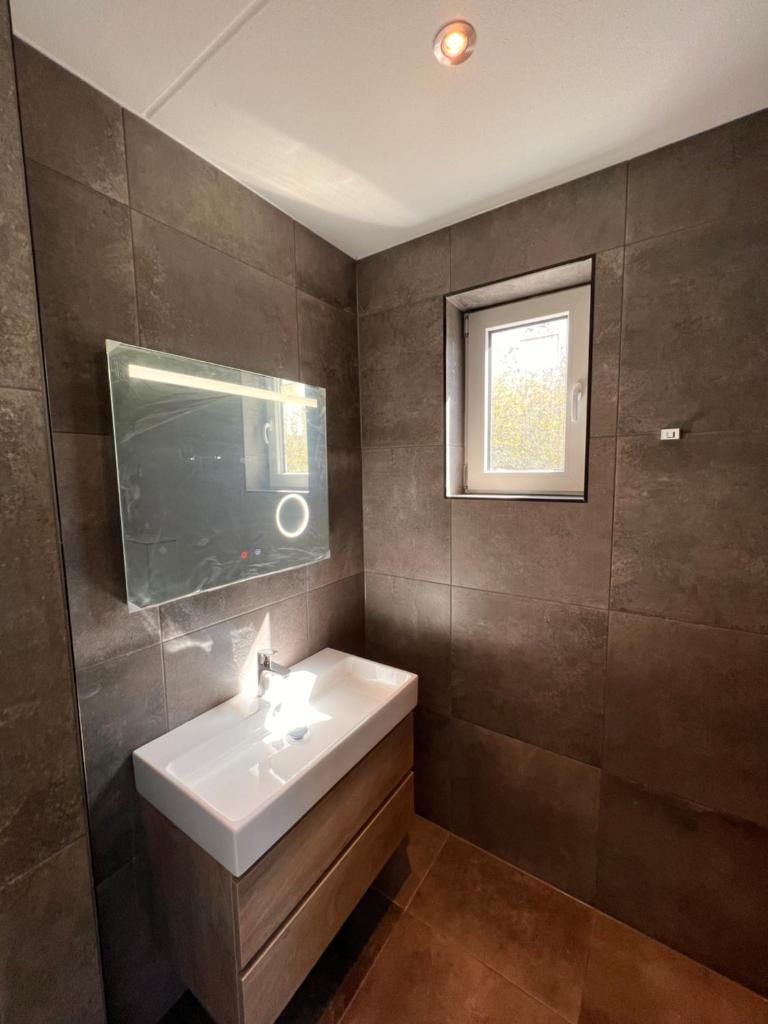 Luxe villa op Vakantiepark de Koorn-aar photo 3