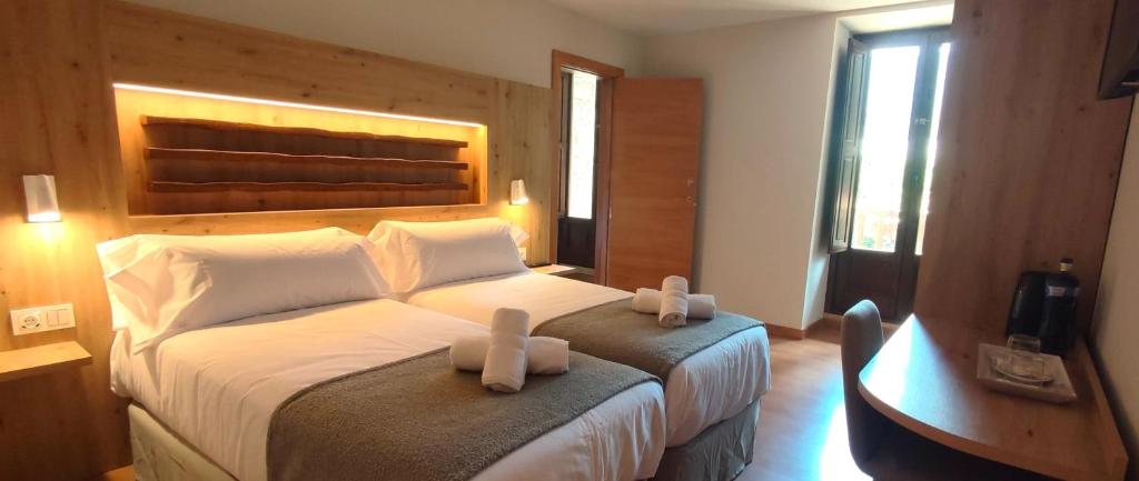 Hotel Saurat photo 2
