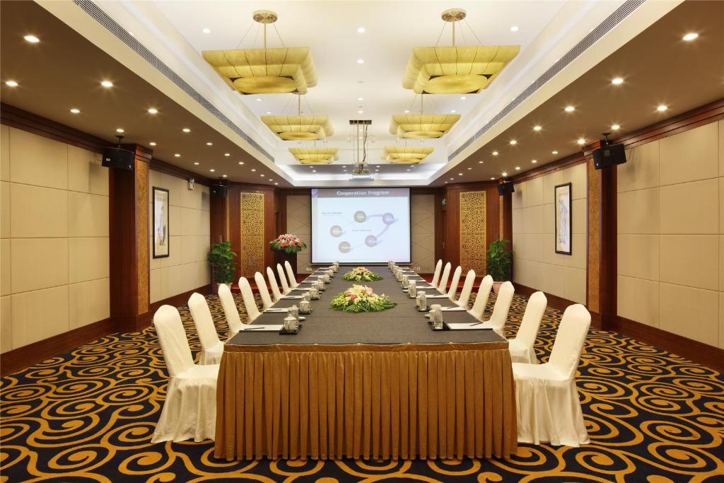Двухместный (Представительский двухместный номер с 1 кроватью), Shanghai Hotel Jin Jiang