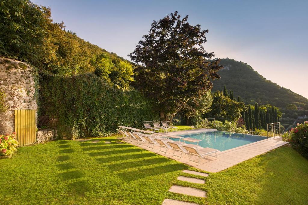 Cà Cantoni With Pool photo 2