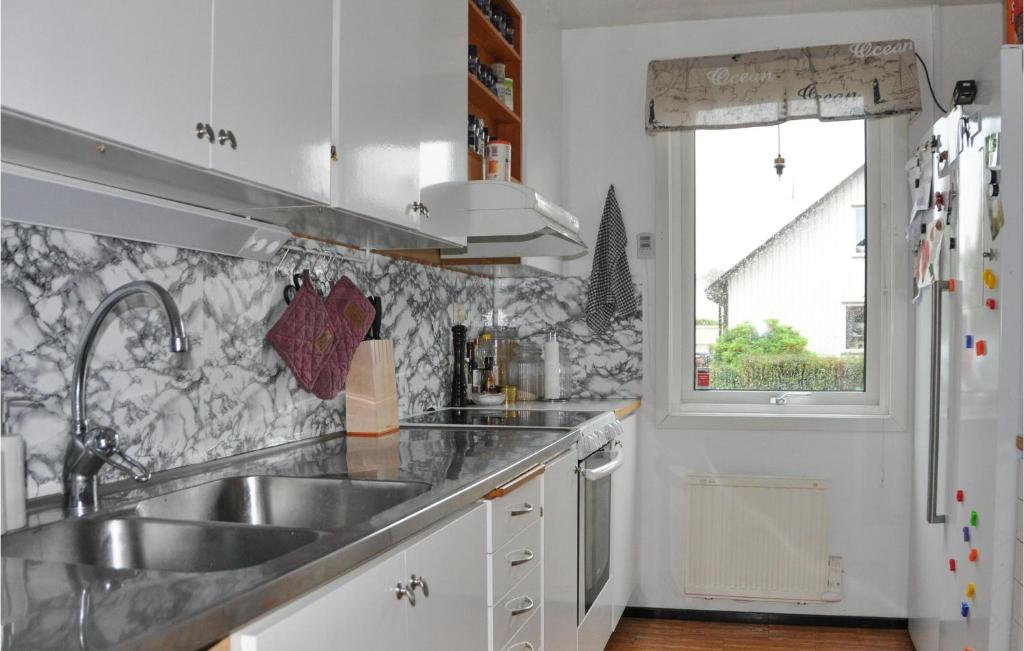 3 Bedroom Amazing Home In Brastad photo 1