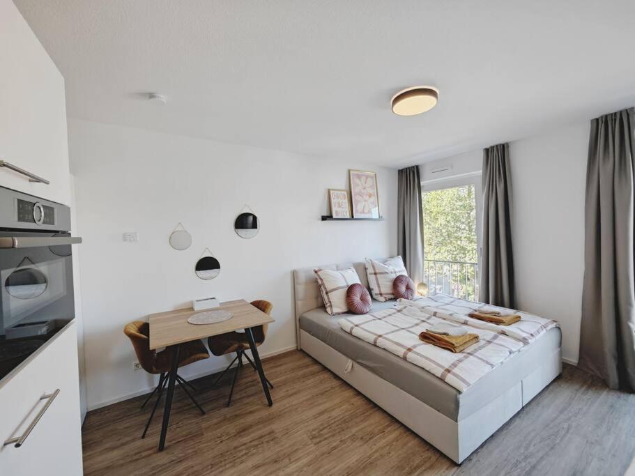 CASA HAPPY Zentral-Outlet-Parkplatz-Aufzug-SmartTV-Unique photo 3