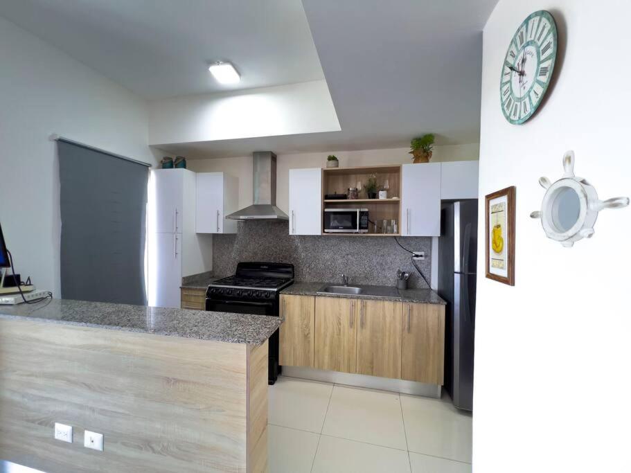 Boca Del Mar, torre l, Apto. 712 photo 1