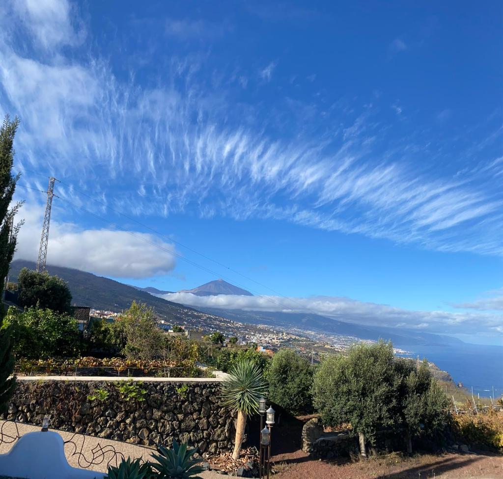Finca Angelus Amazing Views Sea + Teide photo 3