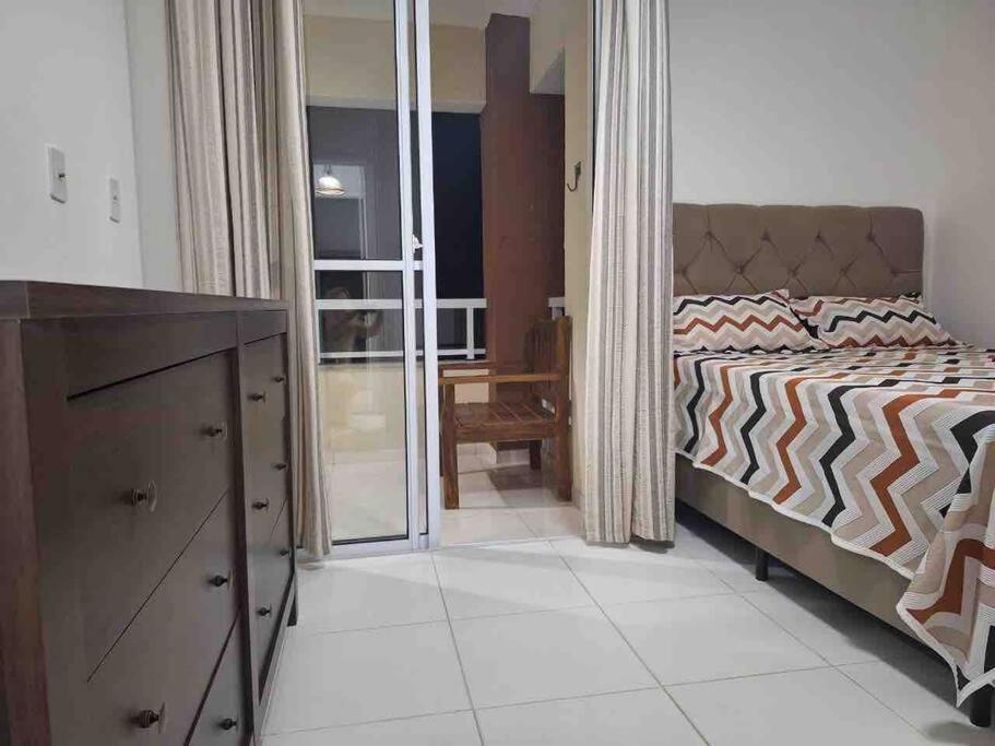 Lindo Apartamento em condomínio 2 quartos com suite e piscina incrivel com raia olimpica ao lado da praia guarajuba - BA photo 4