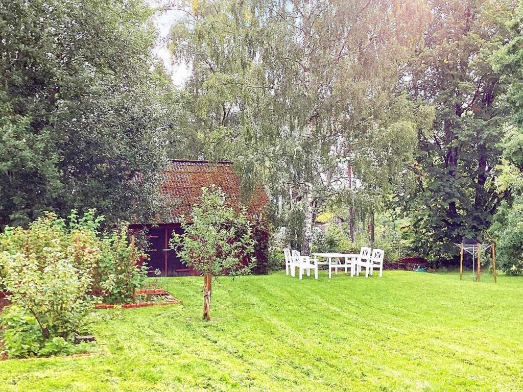 Holiday home LJUNGSARP photo 1
