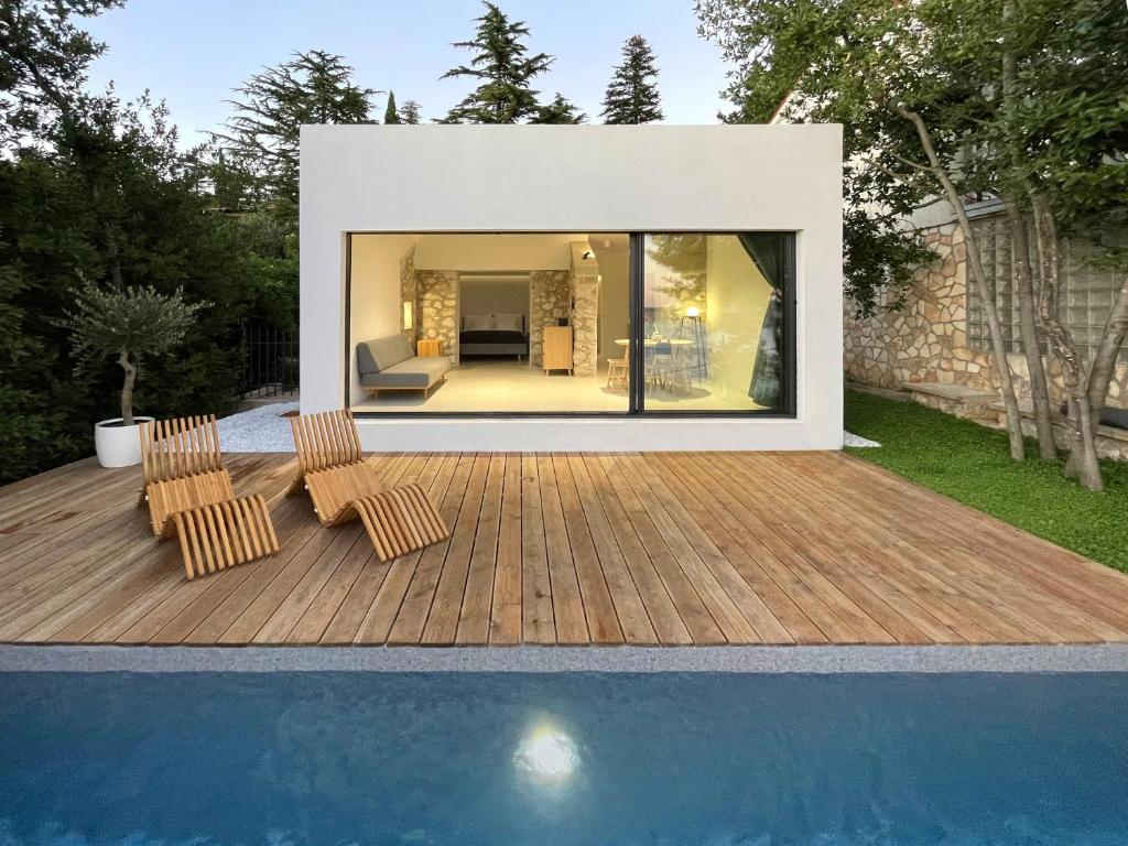 AB61 Tiny Design House for Two photo 2