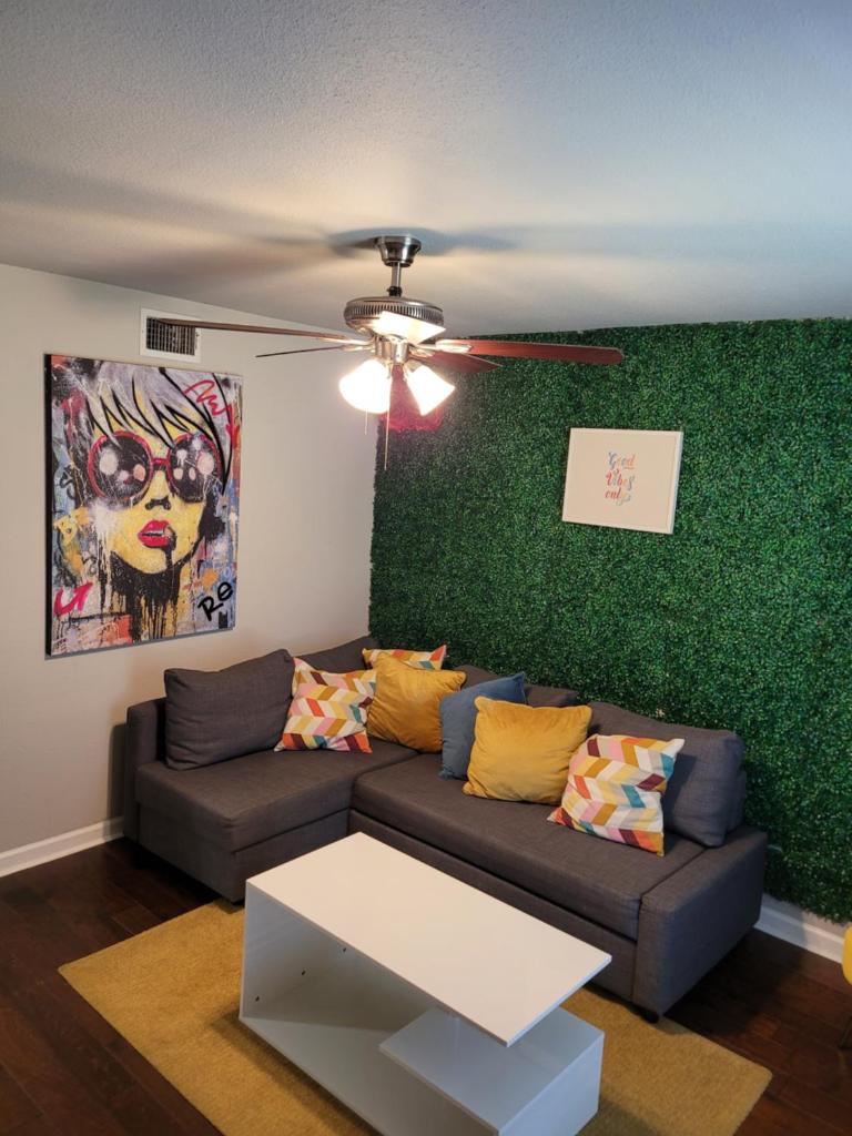 2 Stylish 3BR Galleria-Downtown Free Parking image