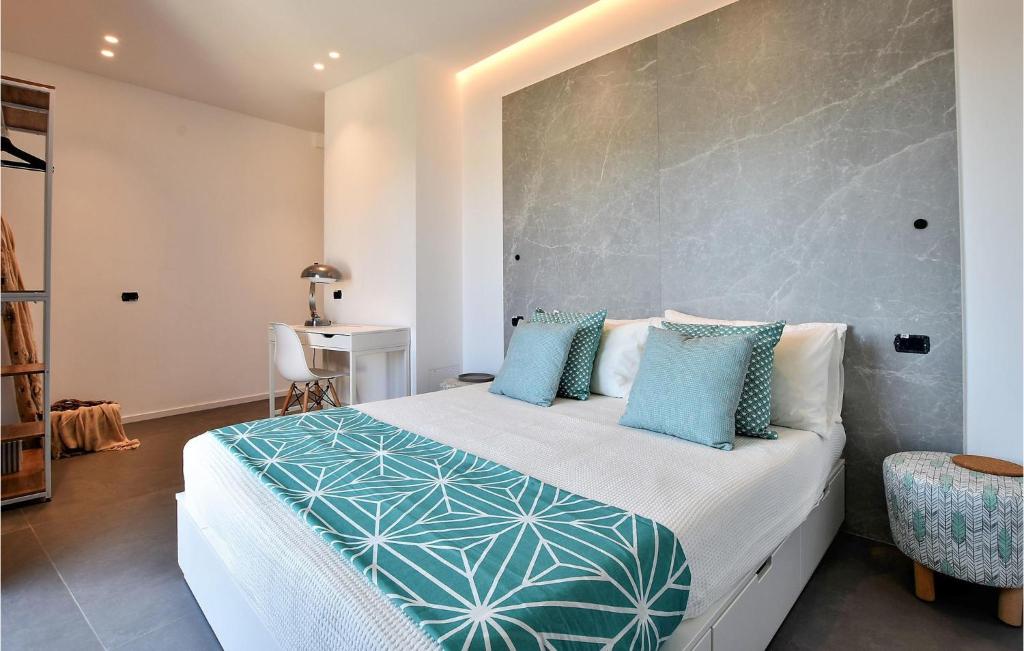 Nice Apartment In Trappeto With Wifi And 2 Bedrooms photo 3