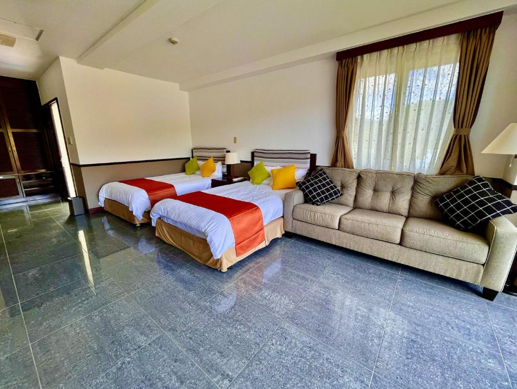 Hundred Days Hotel photo 3