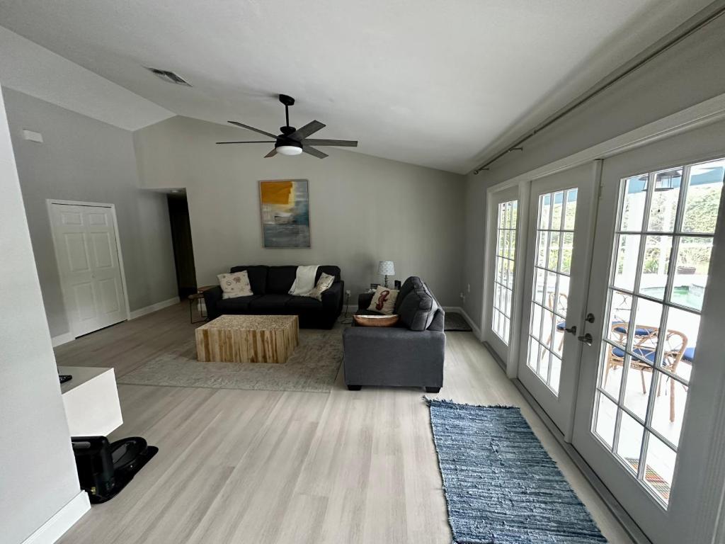 Florida house, 4br 2bt with private pool oasis photo 4